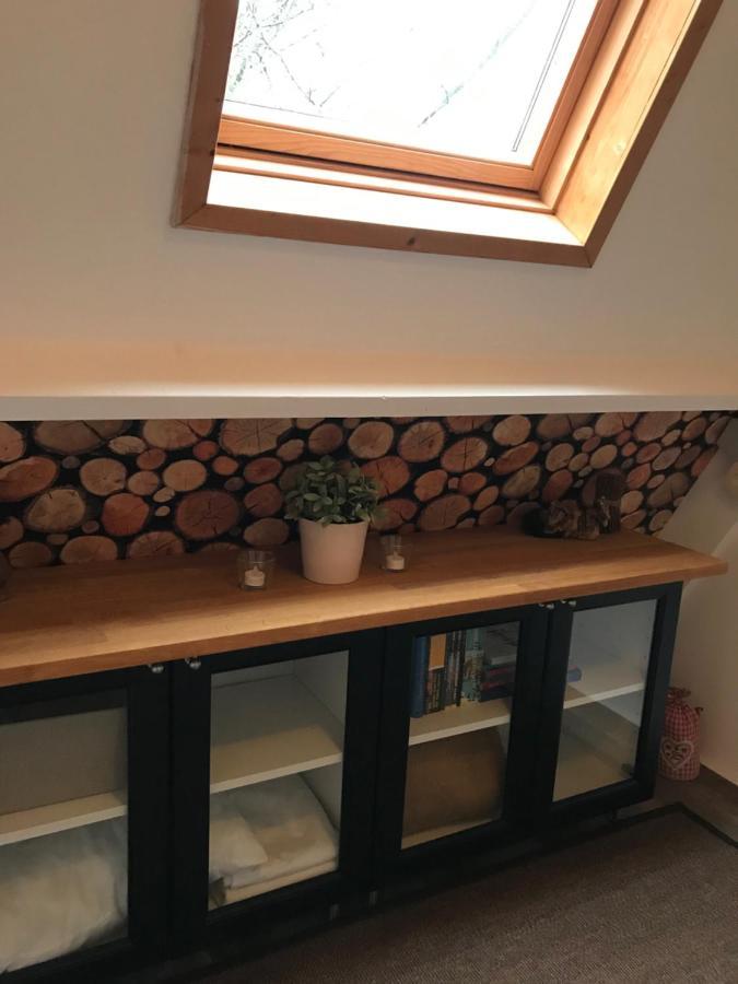 Heavenly Renovated Cabin Near Pittoresque Durbuy - Whistler Βίλα Εξωτερικό φωτογραφία