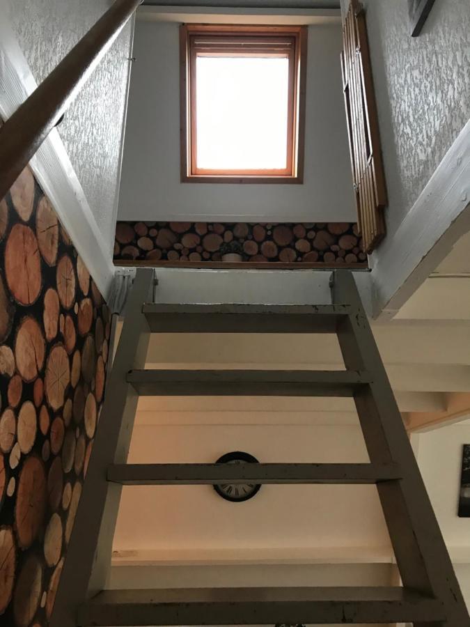 Heavenly Renovated Cabin Near Pittoresque Durbuy - Whistler Βίλα Εξωτερικό φωτογραφία
